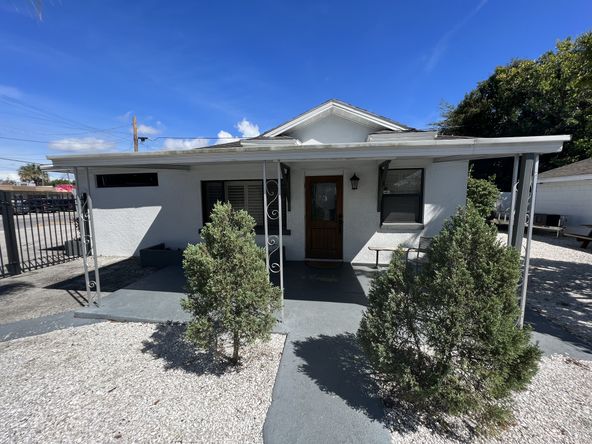 West Tampa Freestanding Building : 2323 W Aileen St, Tampa, FL 33607